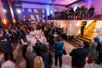 Falkensee PR & Marketing Event  4lions Berlin - Wandelbare Location direkt am Wasser image 10