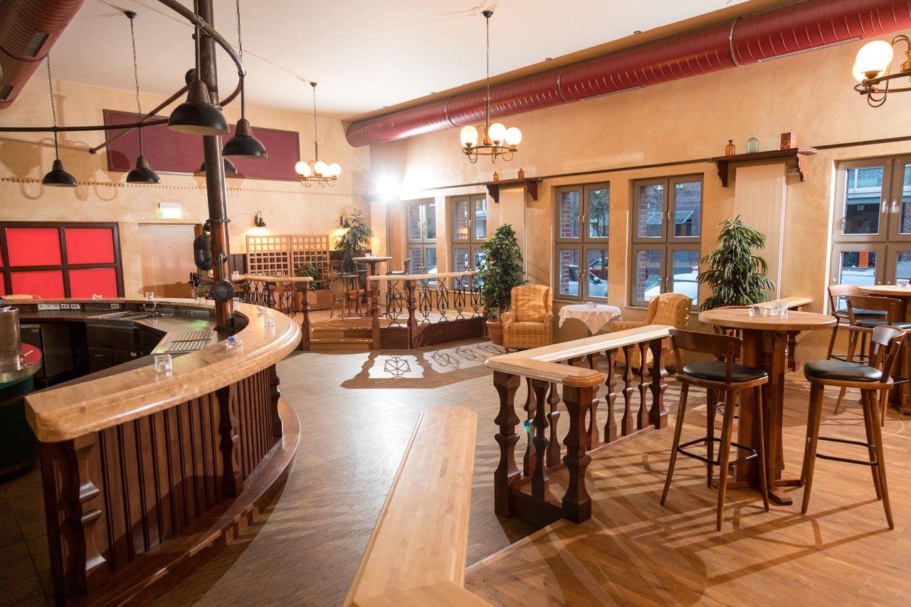 Falkensee PR & Marketing Event  4lions Berlin - Wandelbare Location direkt am Wasser image 10