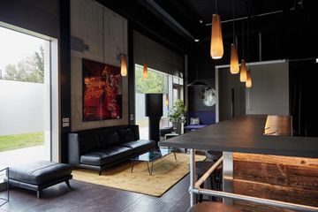 München corporate event spaces Cafe Showroom image 1