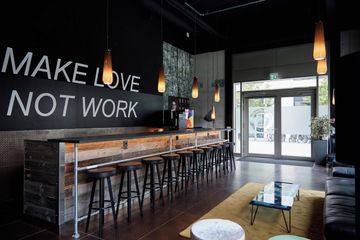 München corporate event spaces Cafe Showroom image 2