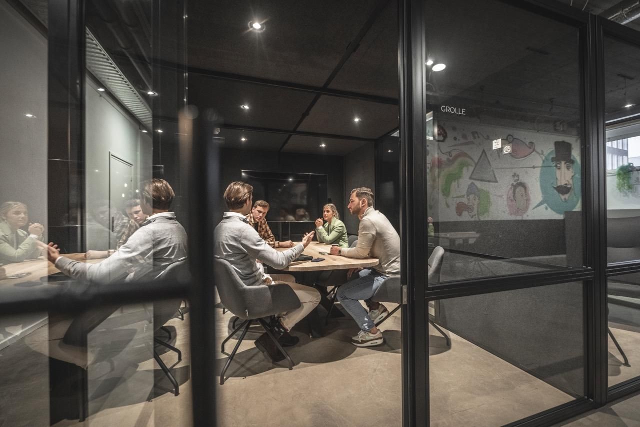 Enschede  Büroräume Meeting Room Grolle - gratis koffie en thee image 4