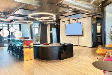 München  Vergaderzalen The Whole Office image 3