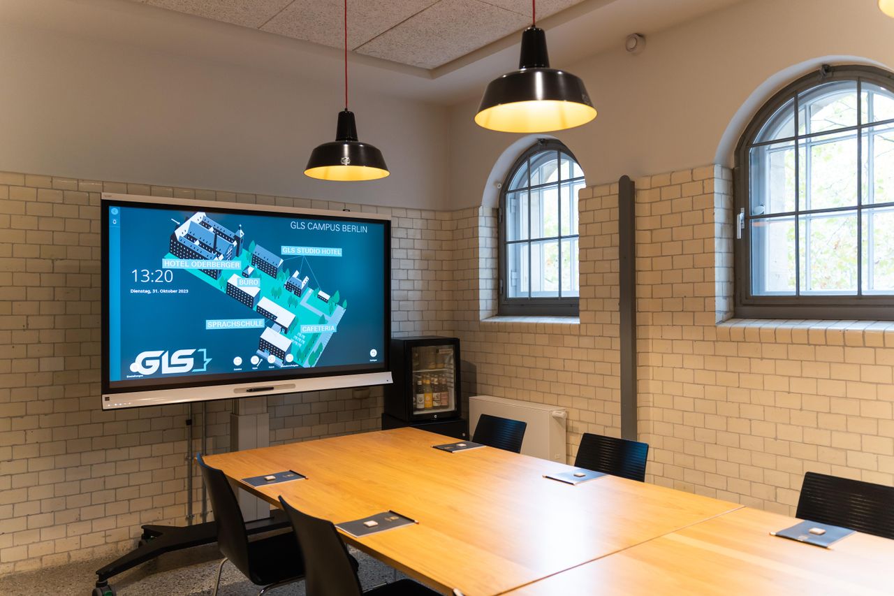 Berlin  Unusual venue Seminarraum Oderberger 611 image 1