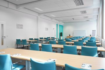 Berlin seminar rooms Meetingraum Hyperion Berlin-Gartenfeld image 5