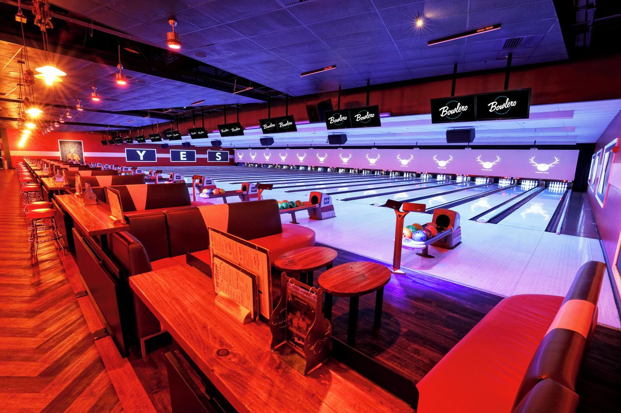 Rest van de wereld corporate event spaces Feestzaal Whole bowling alley image 4