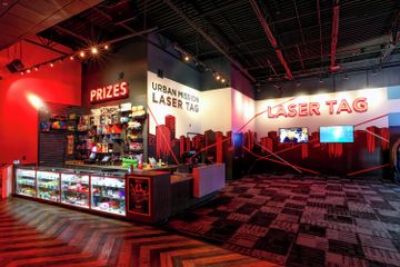 Rest van de wereld corporate event spaces Feestzaal Whole bowling alley image 2