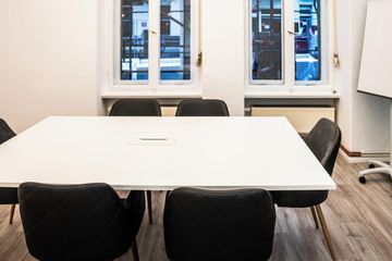 Berlin workshop spaces Meeting room Stubbenkammer image 2