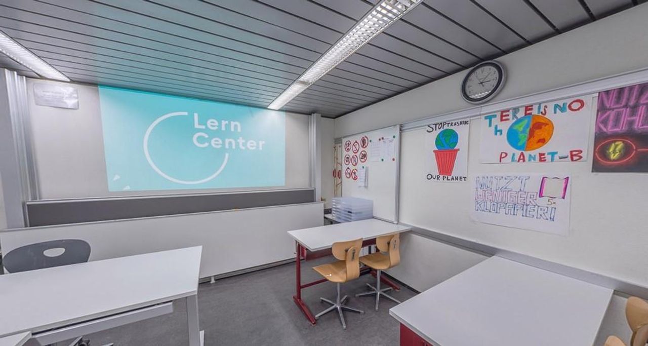 Zürich Seminar  Schulungsraum links image 2