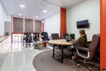 Rest der Welt Coworking spaces BashkePunojme image 9