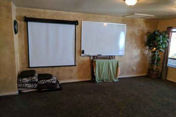 Santa Cruz workshop spaces Private residence Multifunctional Space image 3