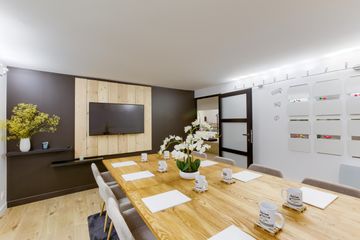 Rest of the World  Coworking space Salle de réunion 