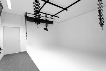 Rest of the World  Fotostudio Studio Bianco image 0