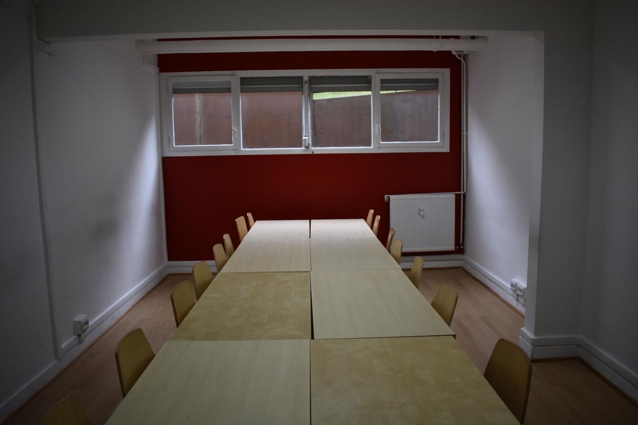 Paris workshop spaces Meeting room Meeting room image 16