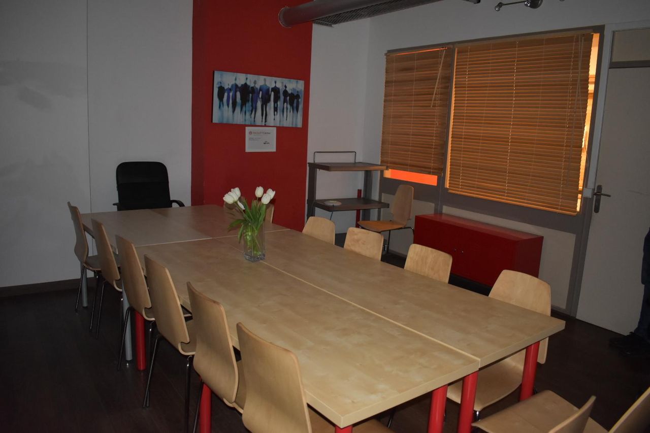 Paris workshop spaces Meeting room Meeting room image 27