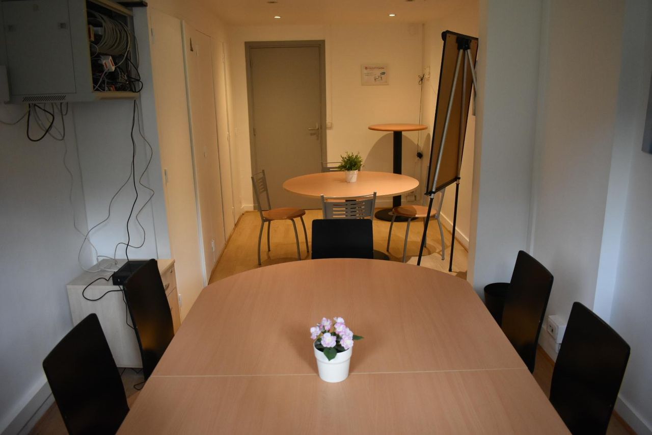 Paris workshop spaces Meeting room Meeting room image 31