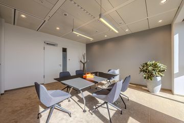 Frankfurt am Main  Konferenzraum Besprechungsraum Taunusblick image 2