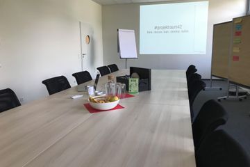 Rest of the World seminar rooms Meeting room Workshop room image 0