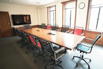 Rest van de wereld training rooms Vergaderruimte Themyscira Room image 0