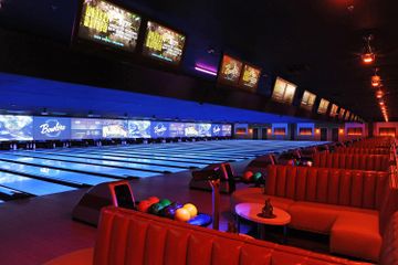 Rest of the World corporate event spaces Party room Whole bowling alley image 4