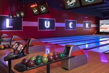 San Jose corporate event spaces Feestzaal Bowling Hall image 3