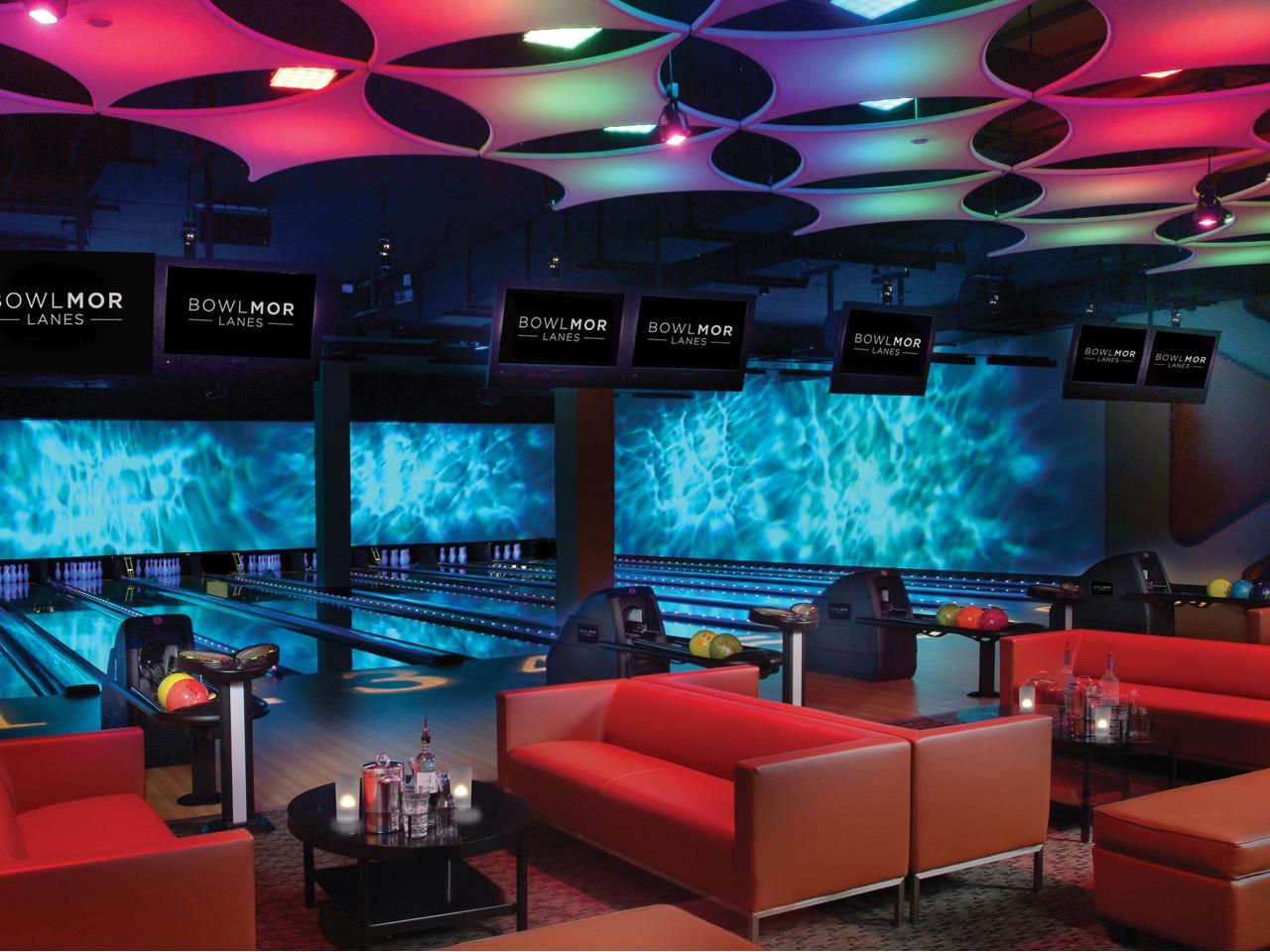 Rest of the World corporate event spaces Party room Whole bowling alley image 5