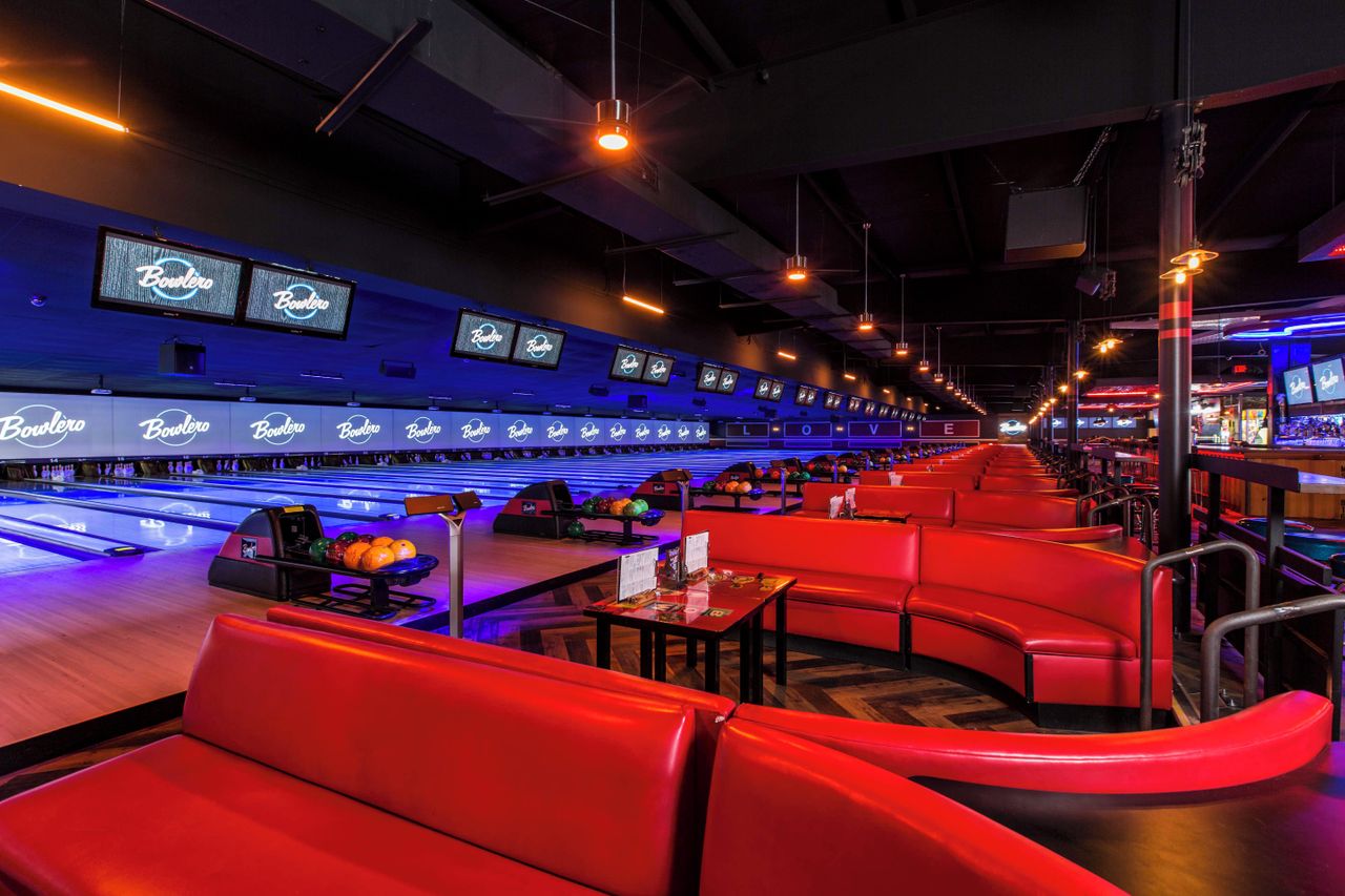 Rest of the World corporate event spaces Party room Whole bowling alley image 8