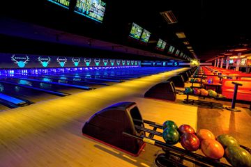 Rest van de wereld corporate event spaces Feestzaal Whole bowling alley image 3