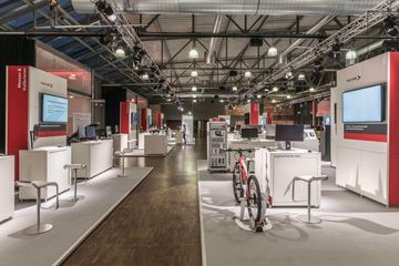 Böblingen PR & Marketing Event Legendenhalle & MOTORWORLD image 10