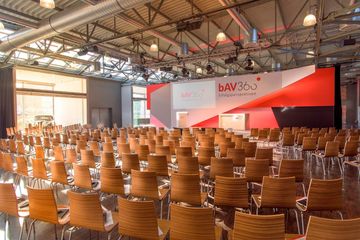 Böblingen PR & Marketing Event Legendenhalle & MOTORWORLD image 10