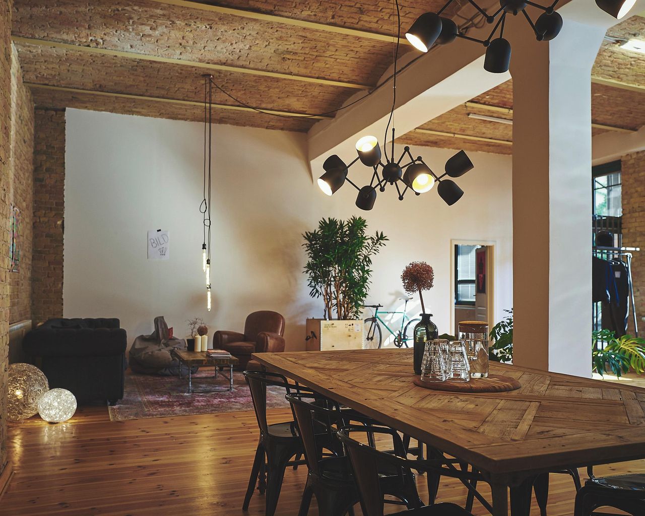 Berlin  Coworking Studio Dropped. image 1