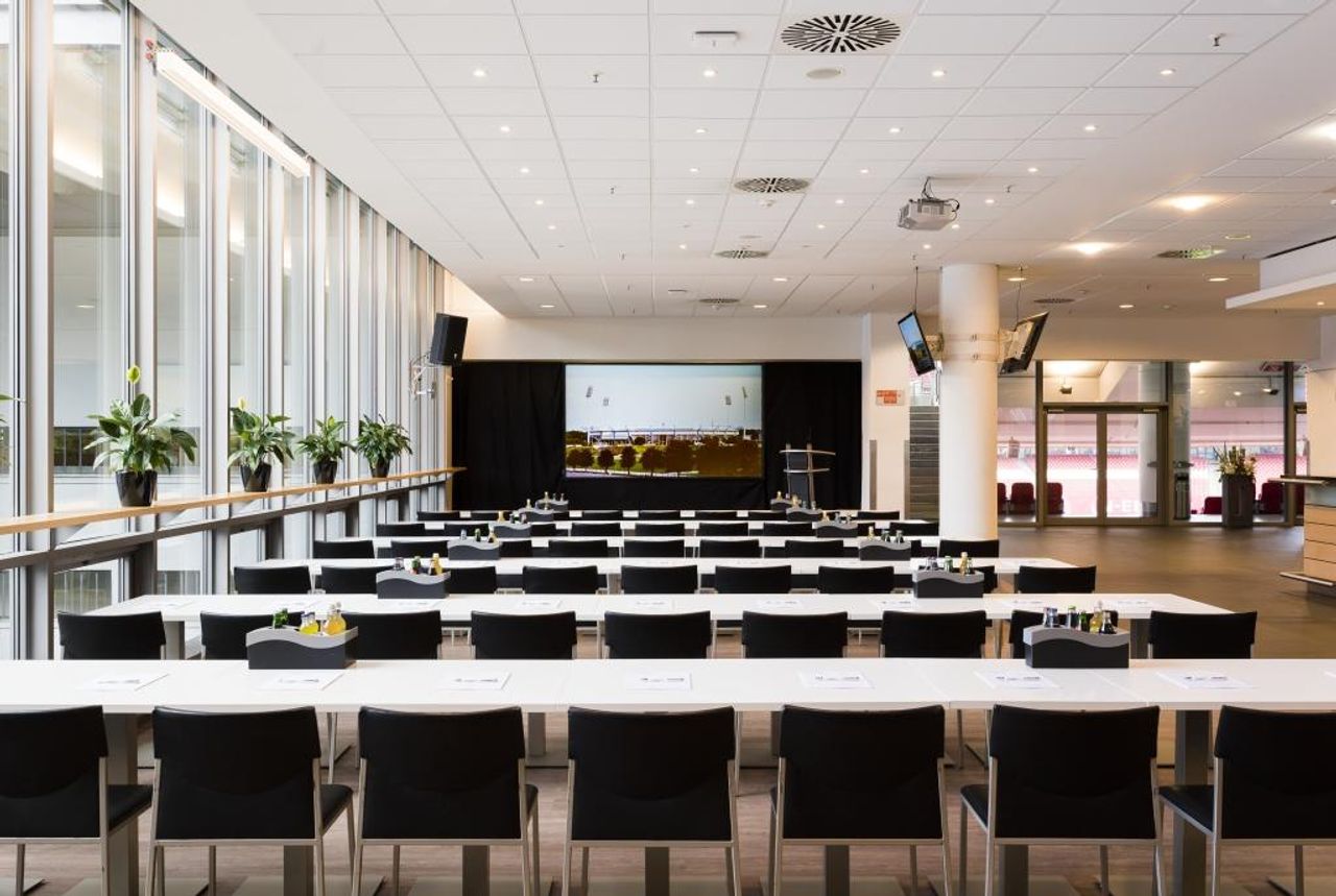 Nürnberg PR & Marketing Event  Center Lounge image 1