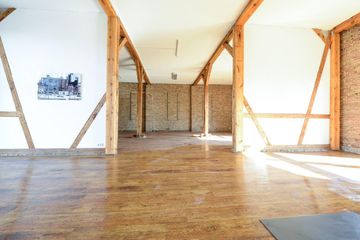 Berlin  Fotostudio Foto-/Filmstudio MEL Wustermark image 4