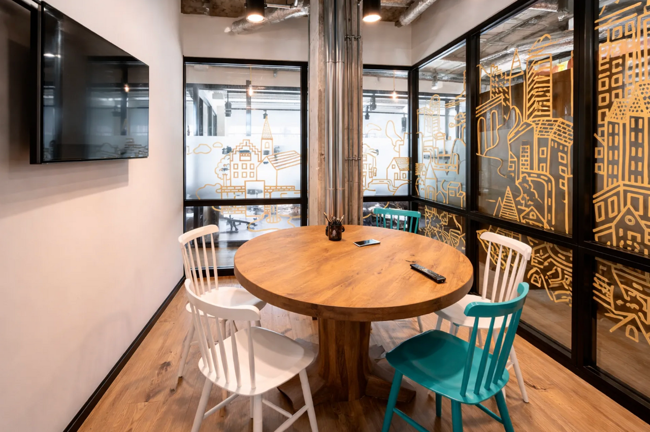 Berlin  Coworking space Meeting Room M7 image 1