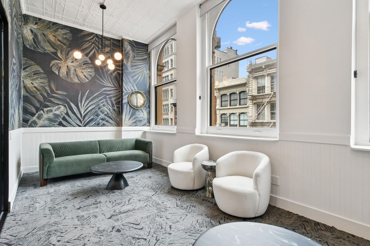 New York City  Bijzondere locatie Broadway 401 image 16