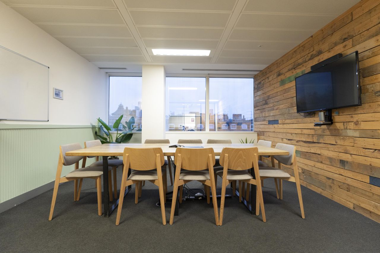 London Client Meeting Meeting room Murdock image 2