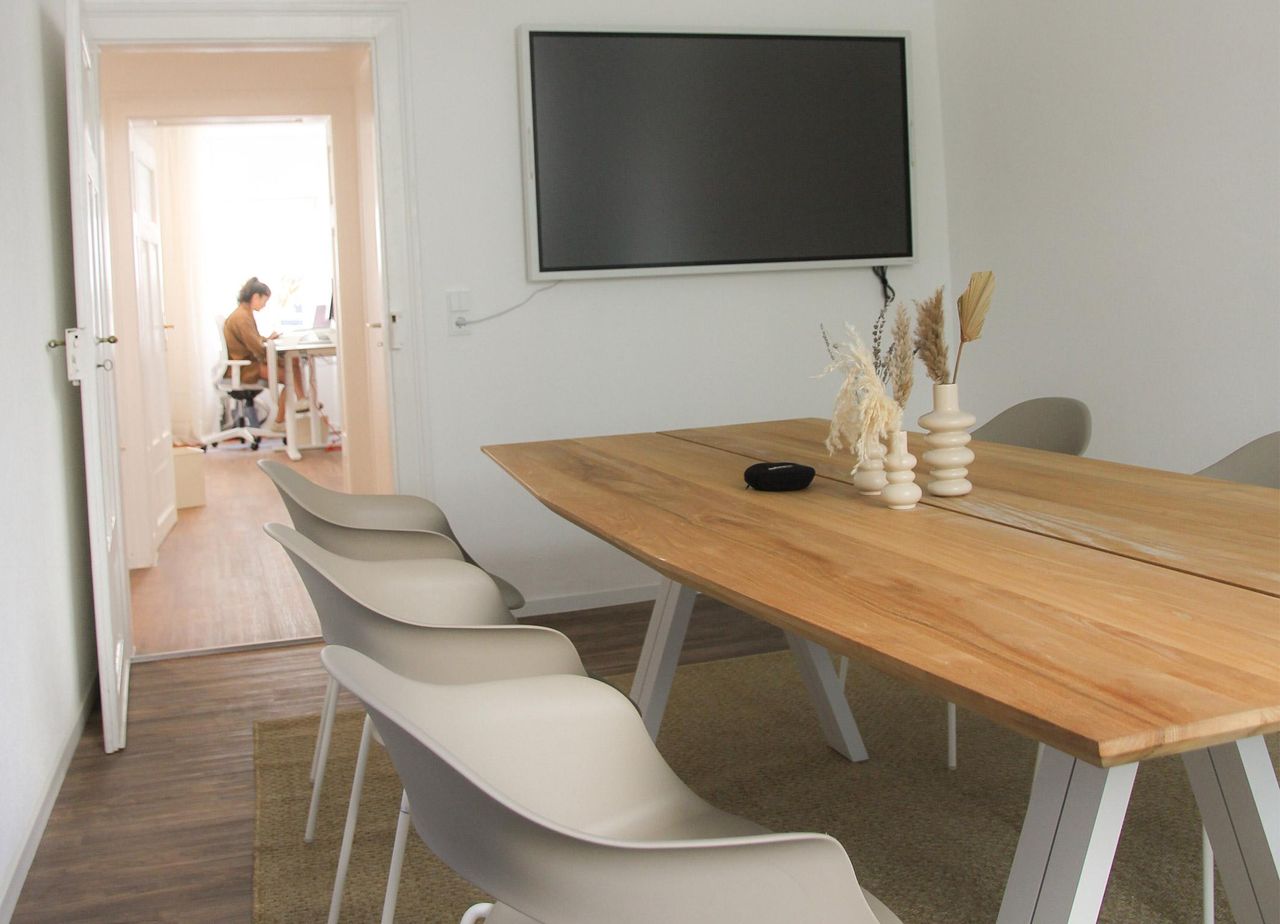 München Mobiles Arbeiten Arbeitsplatz Vollausgestatteter, klimatisierter Schreibtisch im Heimatoffice 26 (D4) image 9