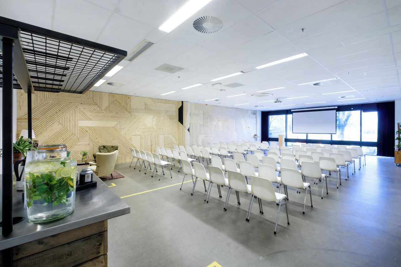 Amsterdam training rooms Photography studio B.1 The Richard image 1