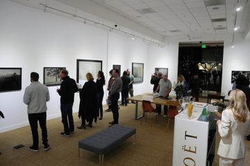 Rest van de wereld corporate event spaces Galerie Art Ventures Gallery image 5