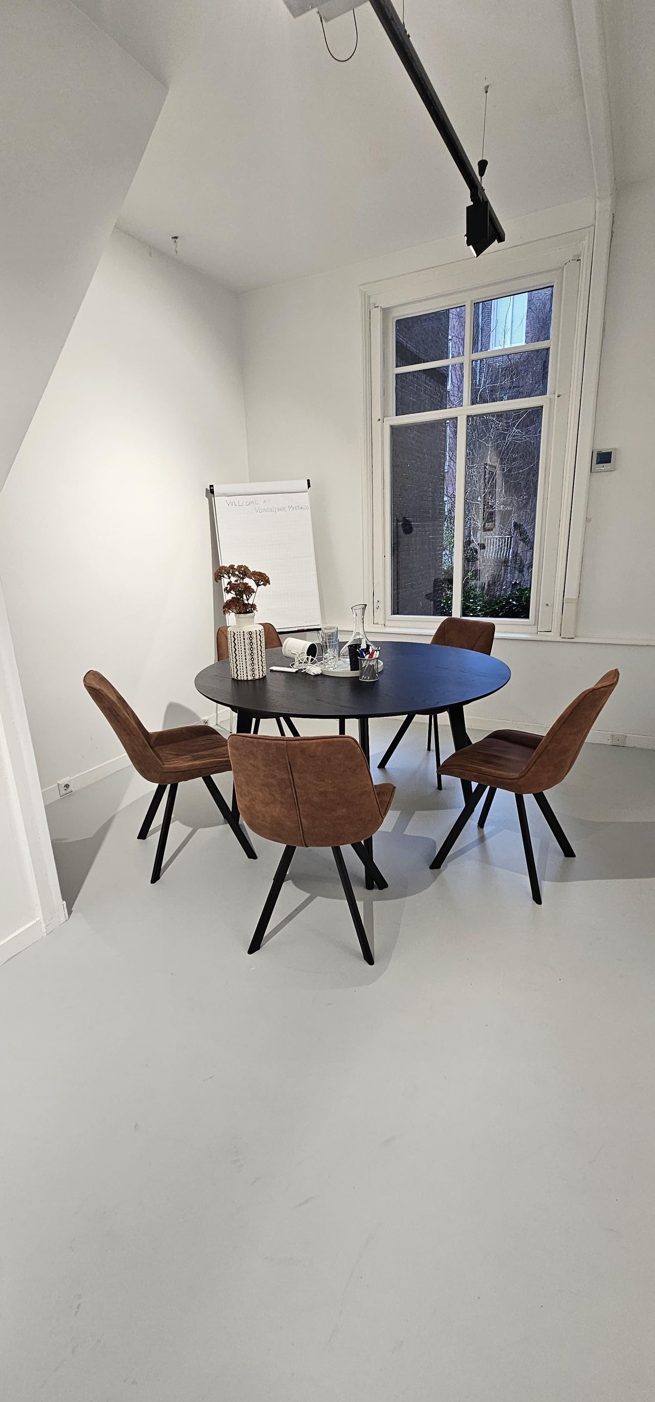 Amsterdam Mobiel Werken Meeting room Vondelpark Meetings image 8