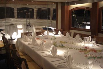 Rest der Welt Geburtstag Salonschiff