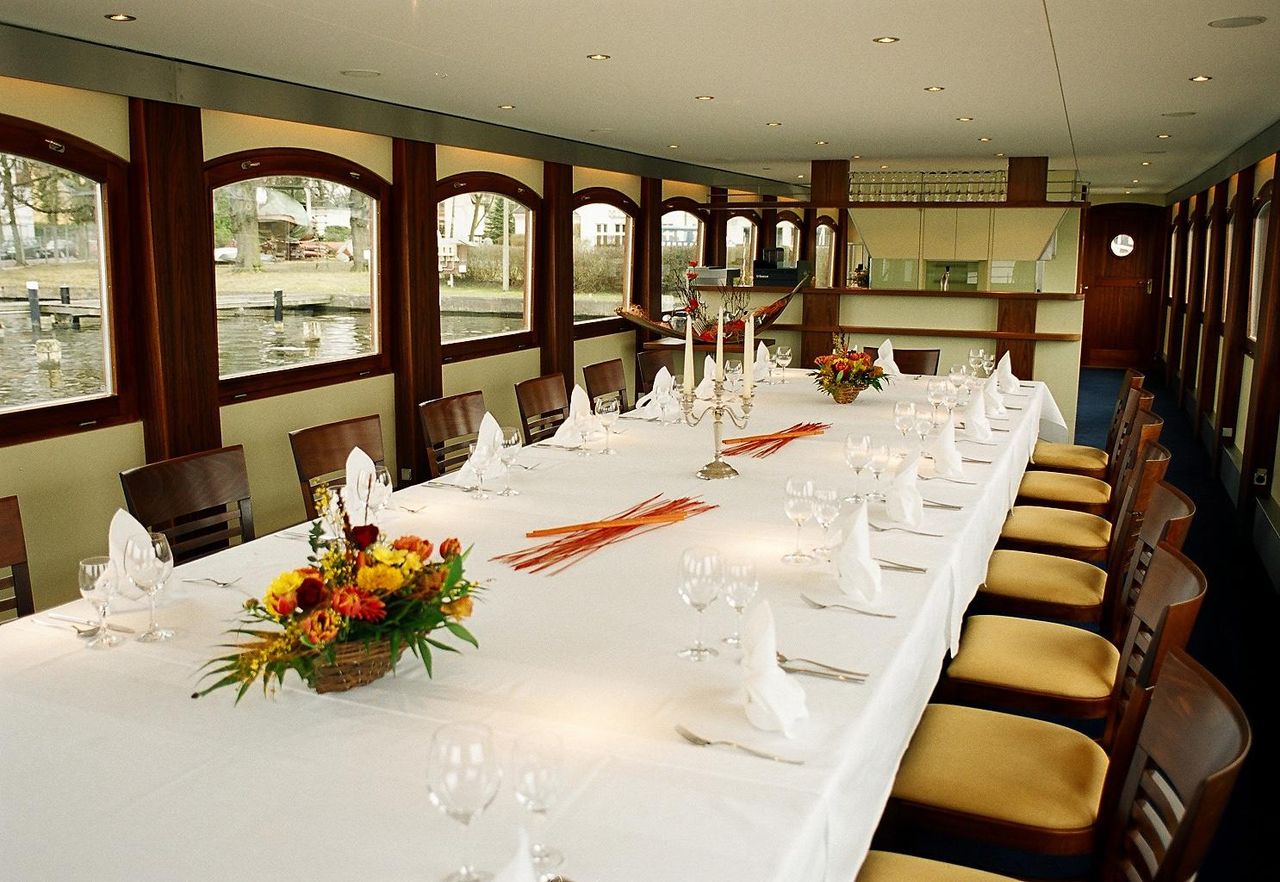 Rest der Welt Geburtstag  Salonschiff 