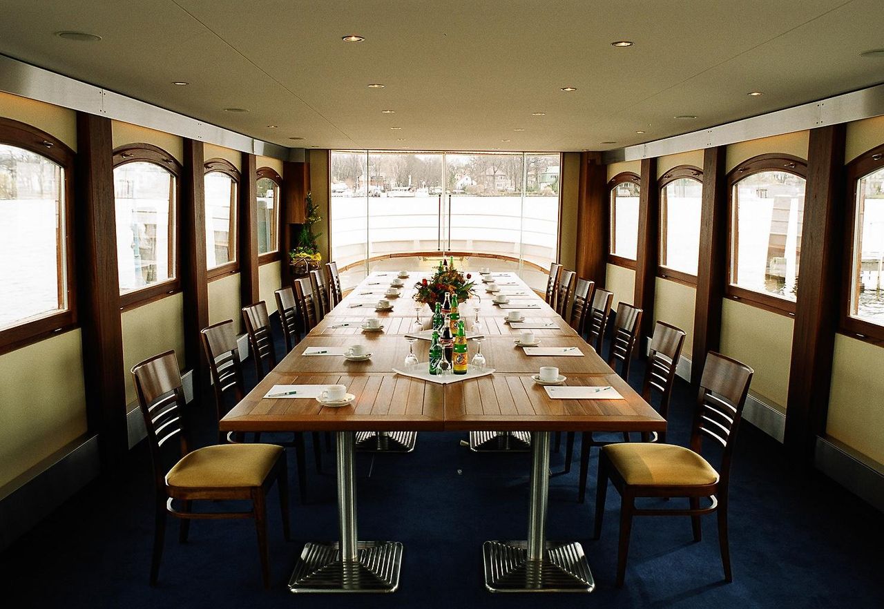 Rest der Welt Geburtstag  Salonschiff 