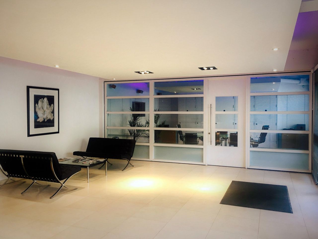 London  Office space The Small Meeting Room image 2