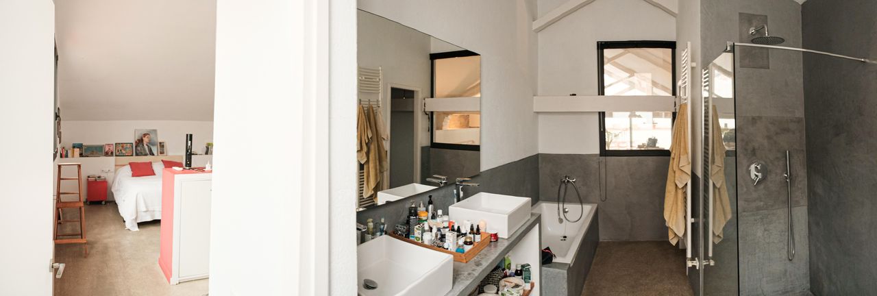 Barcelona Mobile Working Loft Big loft with terrace image 4