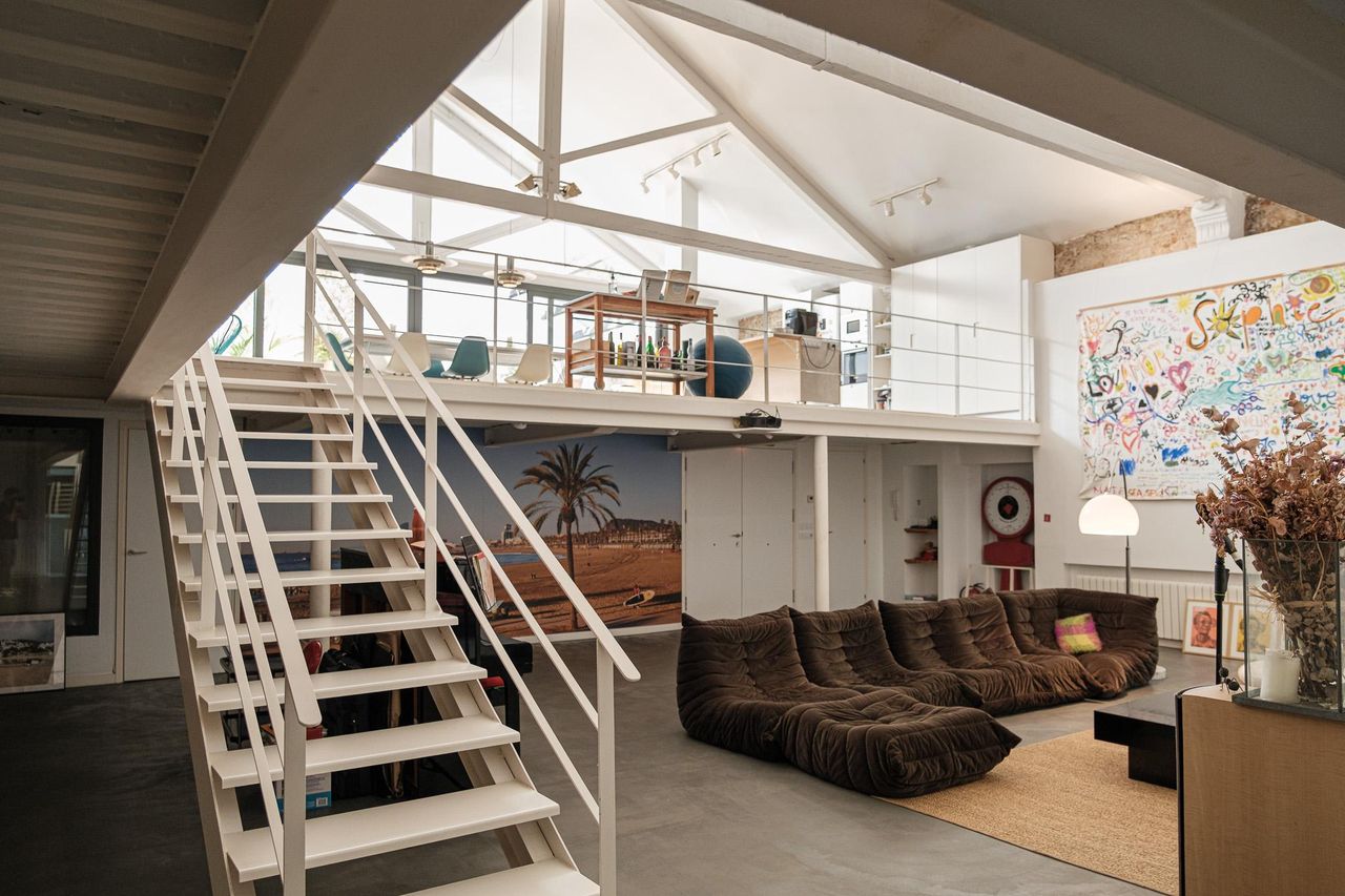 Barcelona Mobile Working Loft Big loft with terrace image 5