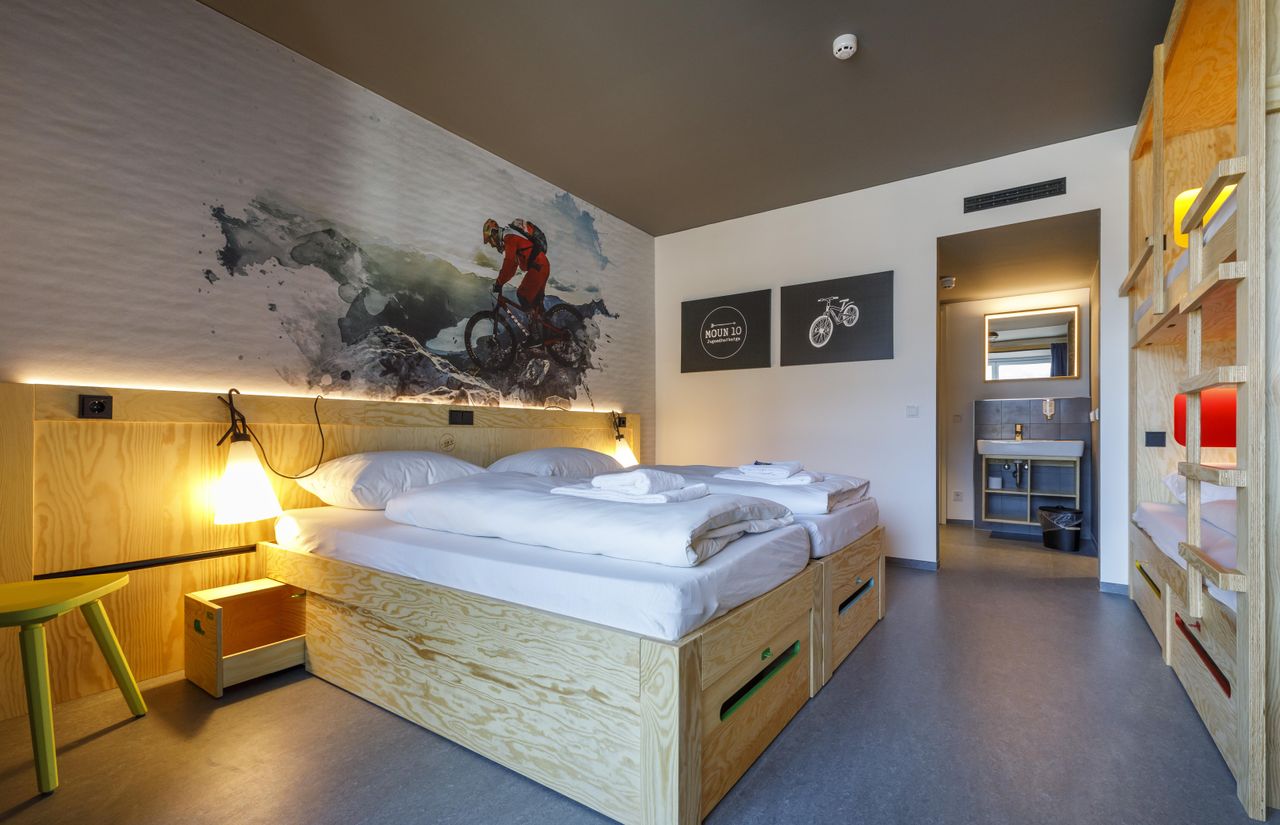 Garmisch-Partenkirchen Kultur Event  moun10 Jugendherberge image 10