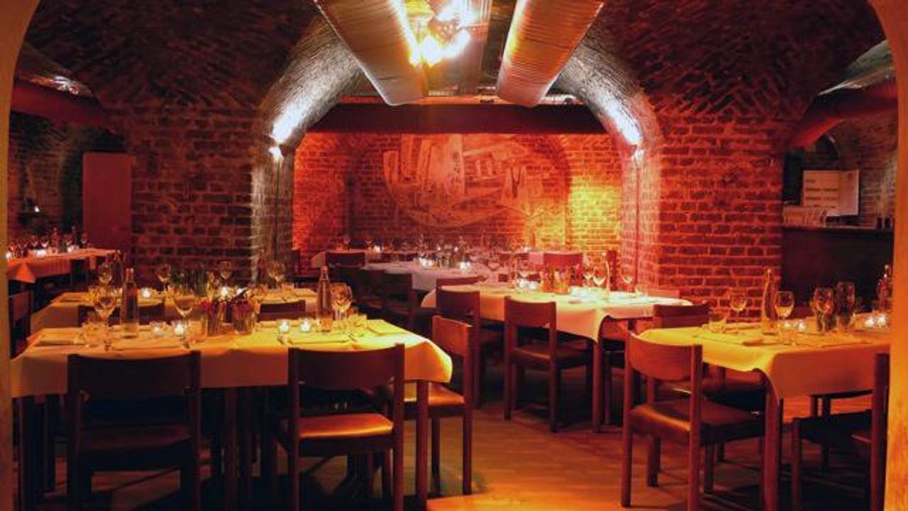 Dormagen PR & Marketing Event Weingut/Weinkeller Künstlerkeller image 2