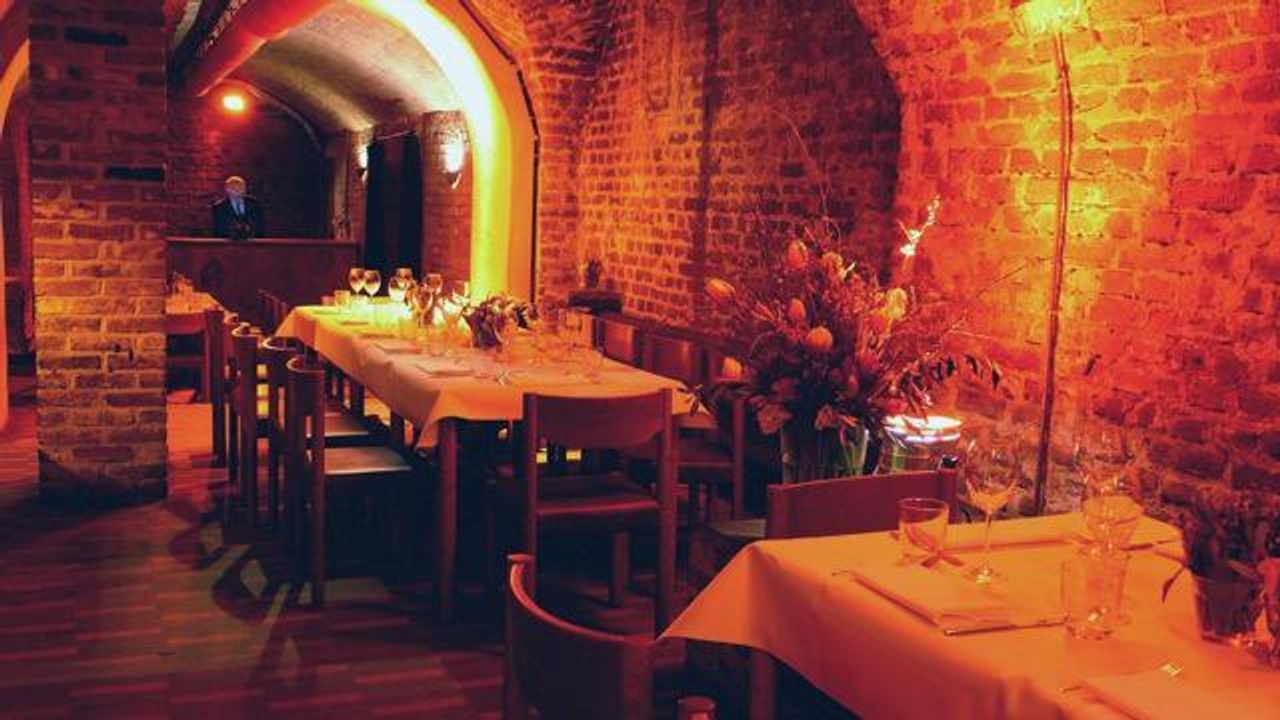 Dormagen PR & Marketing Event Weingut/Weinkeller Künstlerkeller image 1