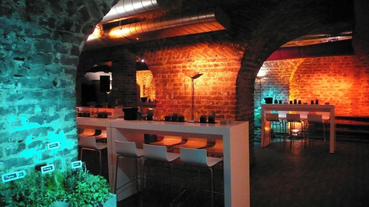 Dormagen PR & Marketing Event Weingut/Weinkeller Künstlerkeller image 6