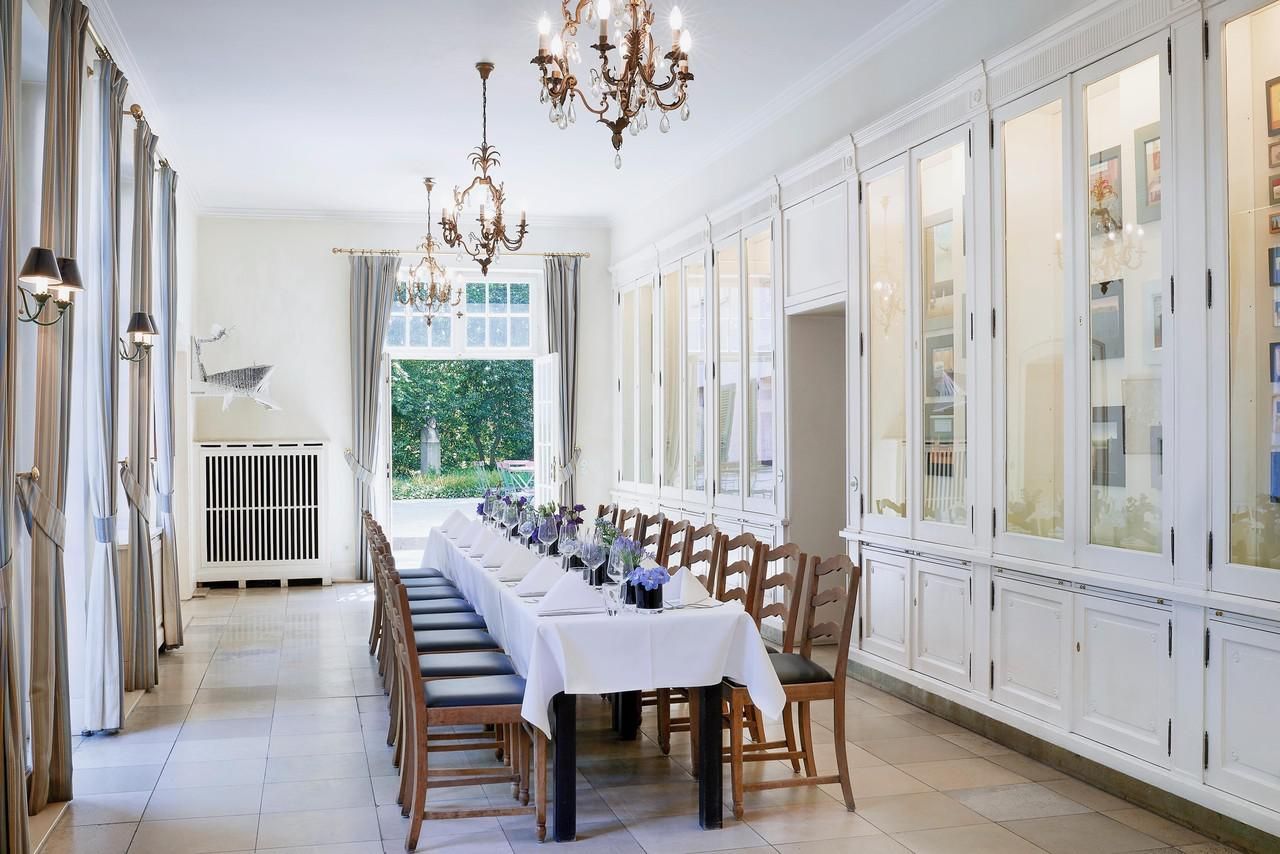 Düsseldorf PR & Marketing Event Historisches Gebäude Bibliothek image 1